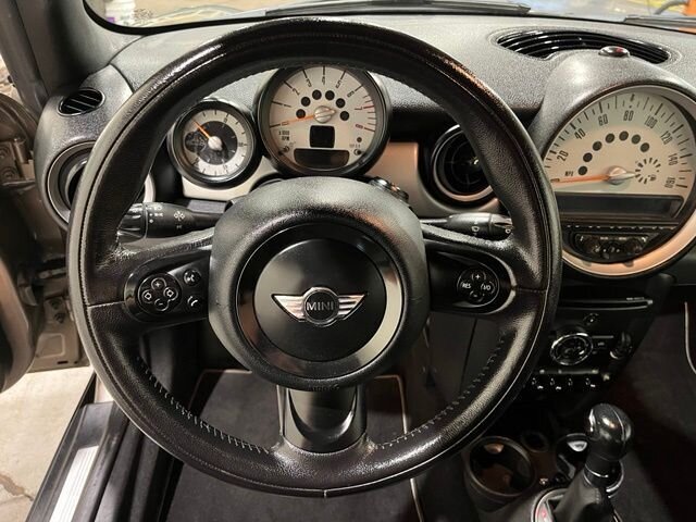 
 2012 MINI Cooper Convertible Base full									
