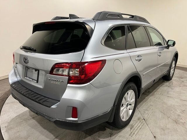 
 2017 Subaru Outback 2.5i Premium full									