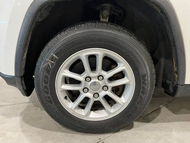 
 2018 Jeep Grand Cherokee Laredo full									