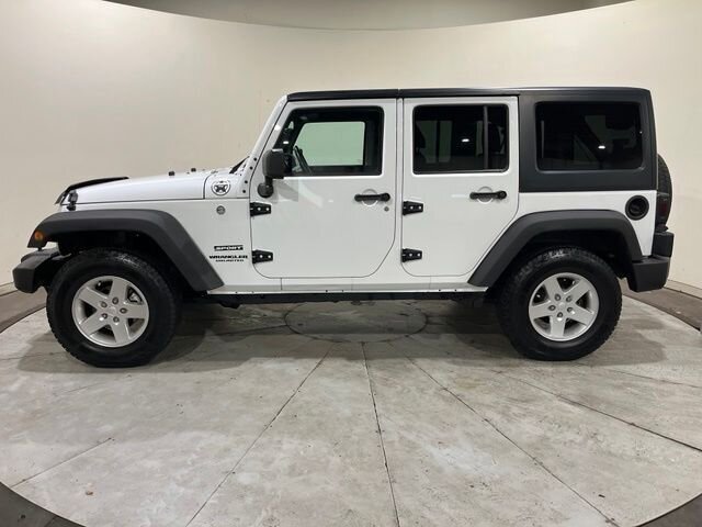
 2016 Jeep Wrangler Unlimited Sport full									