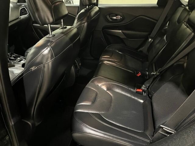 
 2019 Jeep Cherokee Limited full									