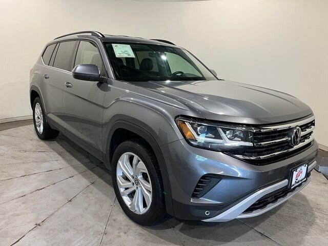 
 2021 Volkswagen Atlas 3.6L V6 SE w/Technology full									