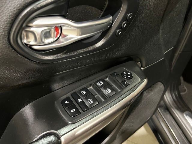
 2019 Jeep Cherokee Limited full									