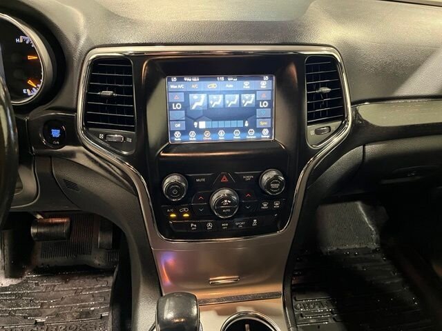 
 2018 Jeep Grand Cherokee Laredo full									