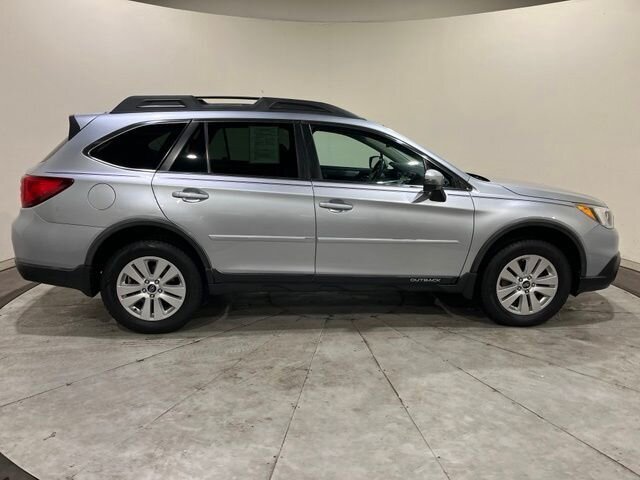 
 2017 Subaru Outback 2.5i Premium full									
