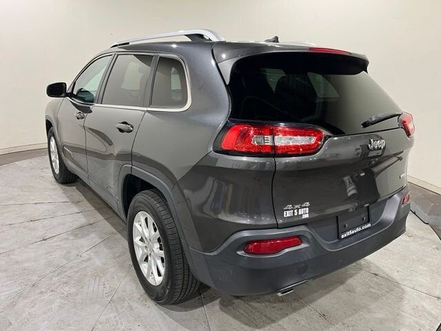 
 2015 Jeep Cherokee Latitude full									