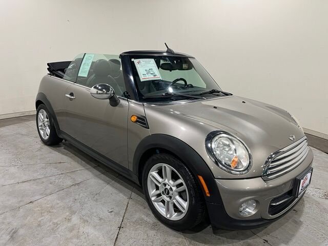 
 2012 MINI Cooper Convertible Base full									