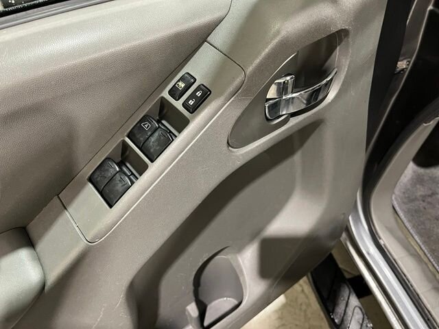 
 2016 Nissan Frontier SV full									