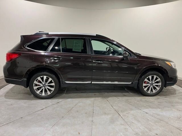 
 2017 Subaru Outback 3.6R Touring full									