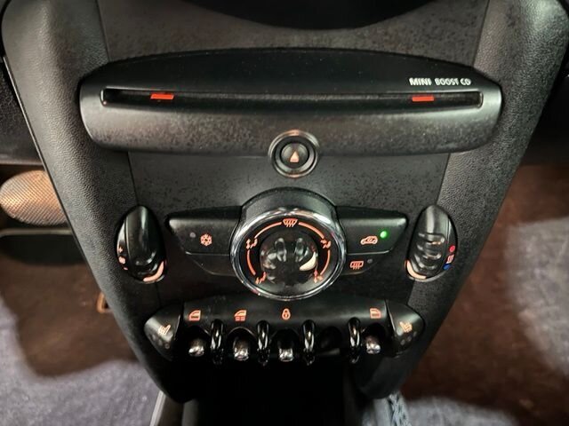 
 2012 MINI Cooper Convertible Base full									