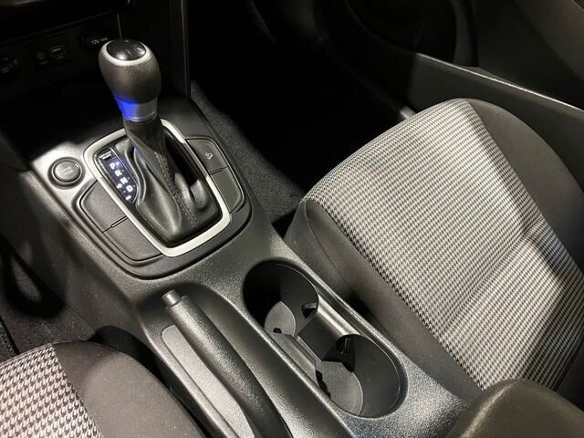 
 2021 Hyundai KONA SE full									