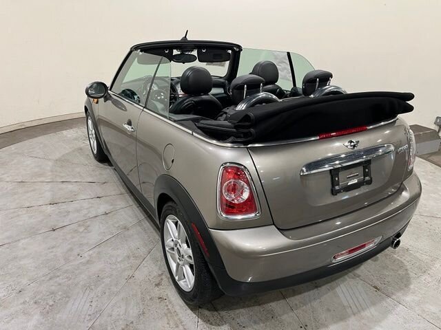 
 2012 MINI Cooper Convertible Base full									