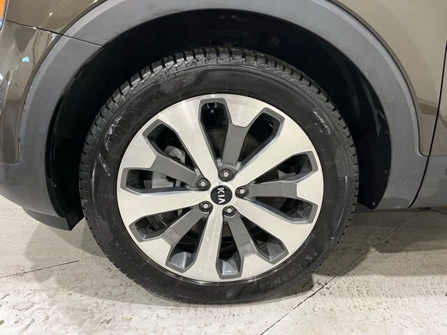 
 2020 Kia Telluride S full									