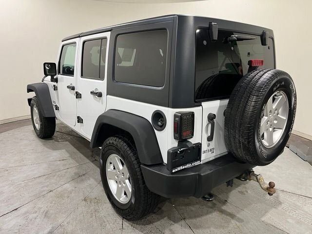 
 2016 Jeep Wrangler Unlimited Sport full									
