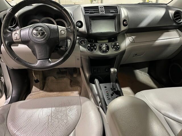
 2012 Toyota RAV4 Limited full									