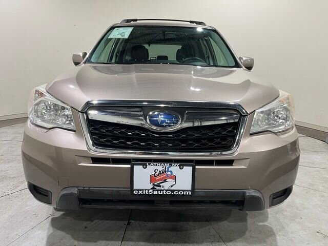 
 2016 Subaru Forester 2.5i Premium full									