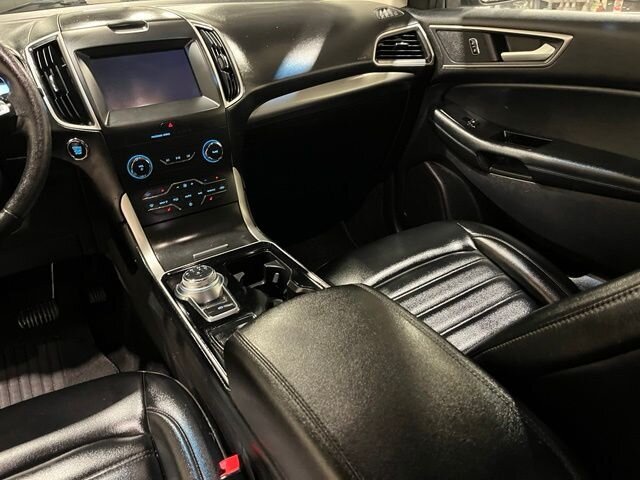 
 2019 Ford Edge SEL full									
