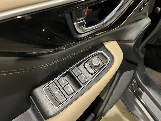 
 2020 Subaru Outback Limited full									