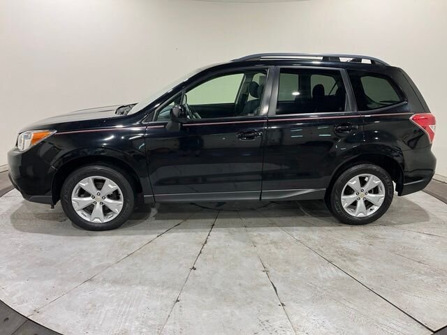 
 2016 Subaru Forester 2.5i Premium full									