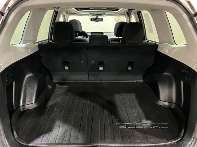 
 2016 Subaru Forester 2.5i Premium full									