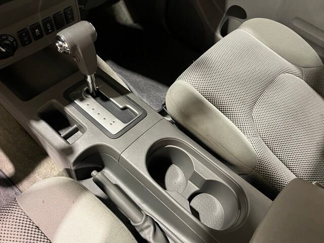
 2016 Nissan Frontier SV full									