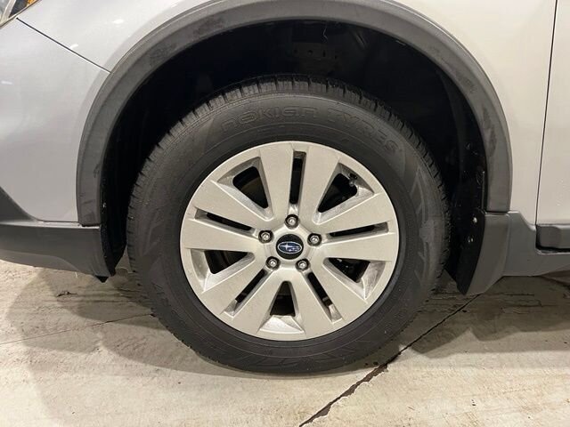 
 2017 Subaru Outback 2.5i Premium full									