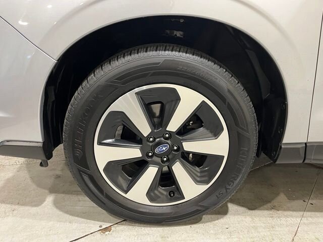 
 2018 Subaru Forester 2.5i Premium full									