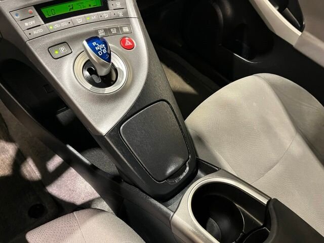 
 2014 Toyota Prius Two full									