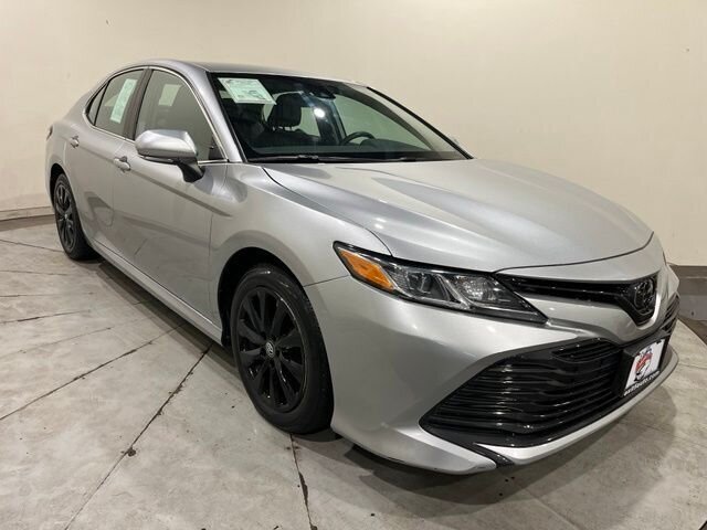 
 2019 Toyota Camry LE full									