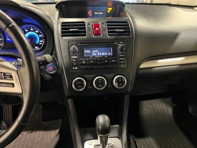 
 2014 Subaru XV Crosstrek 2.0i Hybrid full									