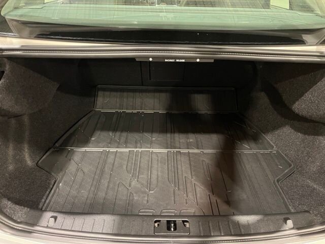 
 2018 Volvo S60 T5 Platinum full									
