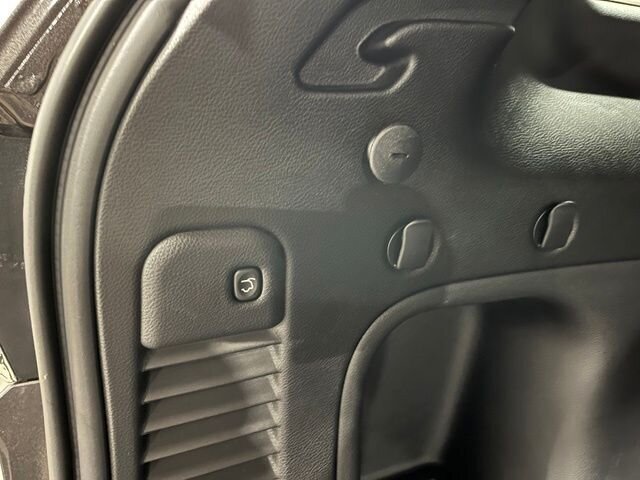 
 2021 Jeep Grand Cherokee Limited full									