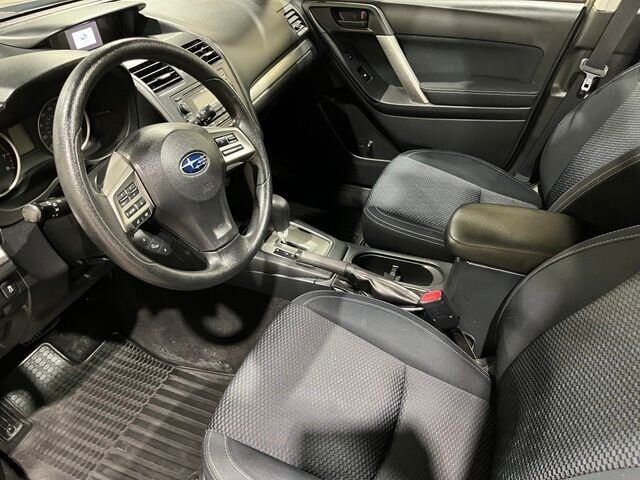 
 2015 Subaru Forester 2.5i Premium full									