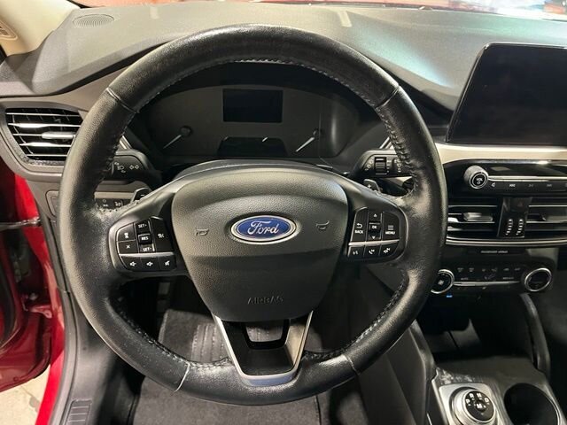 
 2020 Ford Escape SEL full									