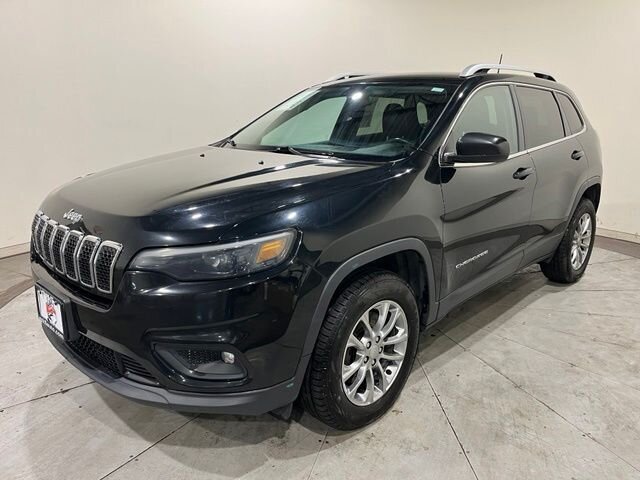 
 2019 Jeep Cherokee Latitude Plus full									