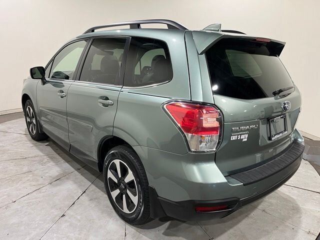 
 2017 Subaru Forester 2.5i Limited full									