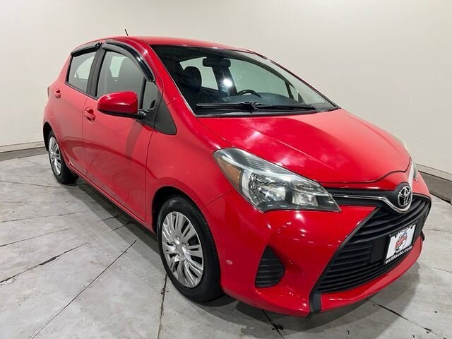 
 2015 Toyota Yaris L full									