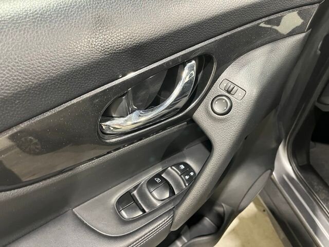 
 2018 Nissan Rogue S full									