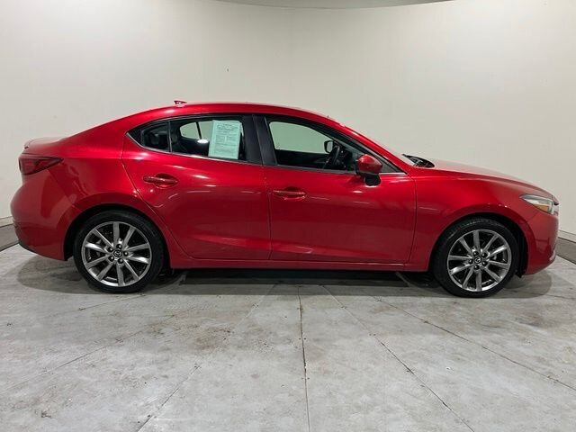 
 2018 Mazda Mazda3 Touring full									