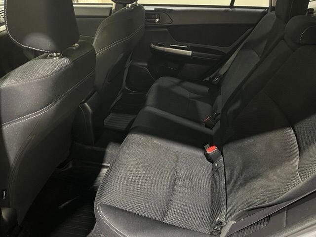 
 2014 Subaru XV Crosstrek 2.0i Hybrid full									