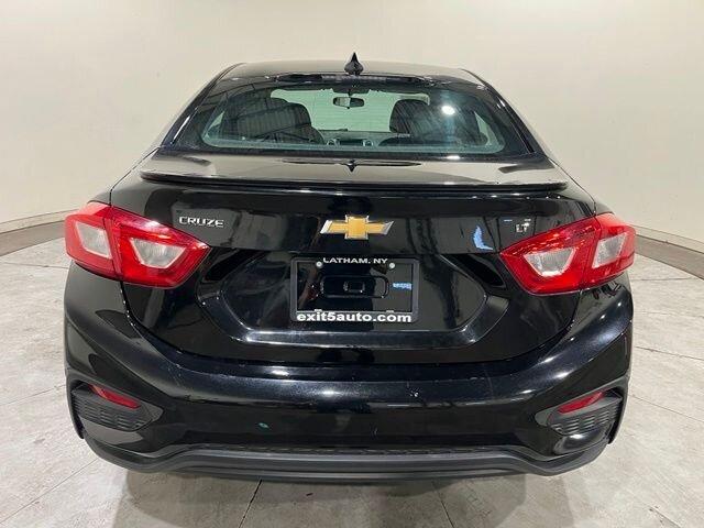 
 2017 Chevrolet Cruze LT full									