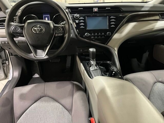 
 2019 Toyota Camry LE full									