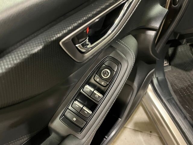 
 2020 Subaru Forester Limited full									