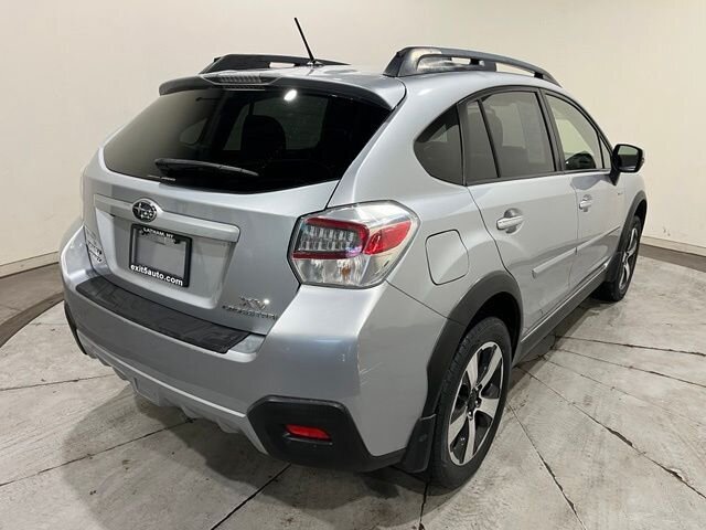 
 2014 Subaru XV Crosstrek 2.0i Hybrid full									