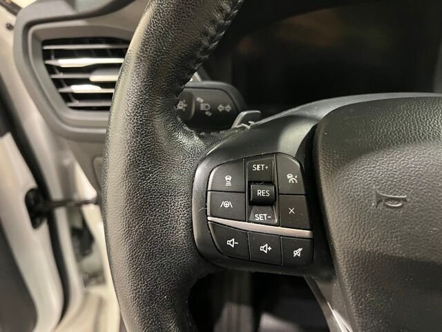 
 2020 Ford Escape Titanium full									