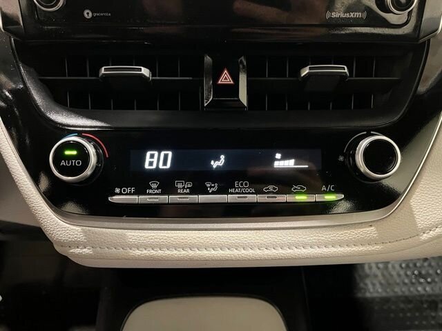 
 2021 Toyota Corolla SE full									