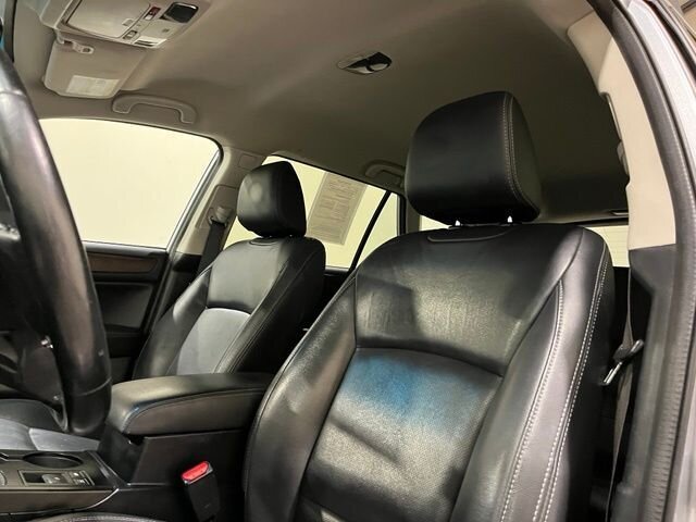 
 2016 Subaru Outback 2.5i Limited full									