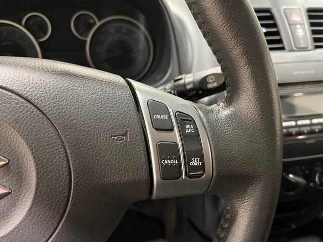 
 2012 Suzuki SX4 Crossover Premium full									