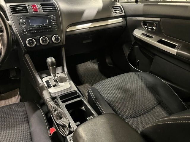 
 2014 Subaru XV Crosstrek 2.0i Hybrid full									