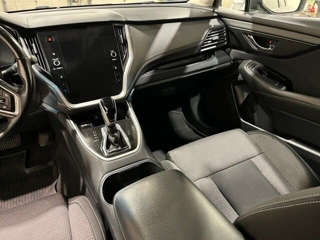 
 2020 Subaru Outback Premium full									